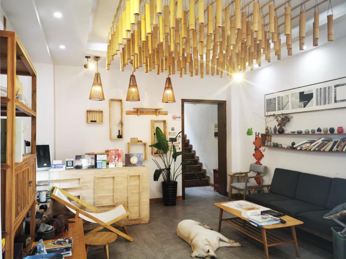 Wally House青山惠风民宿 Zhangjiajie Buitenkant foto